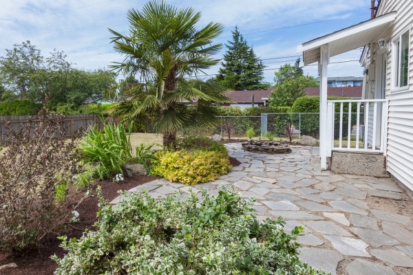 Gregory Hieghts- Burien, WA. - Stone Patio